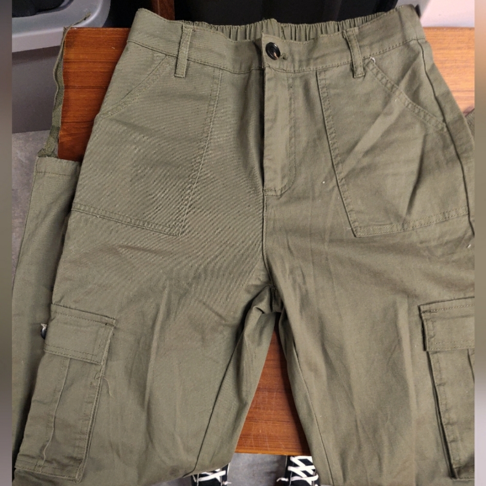 Womens Olive Cargo Pants